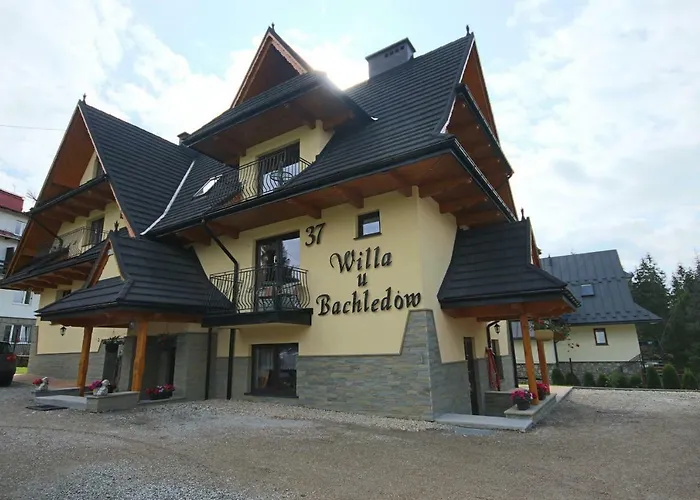 Willa U Bachledow
